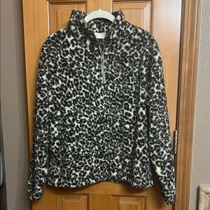 LOFT Black and White Leopard Women’s Fleece Jacket